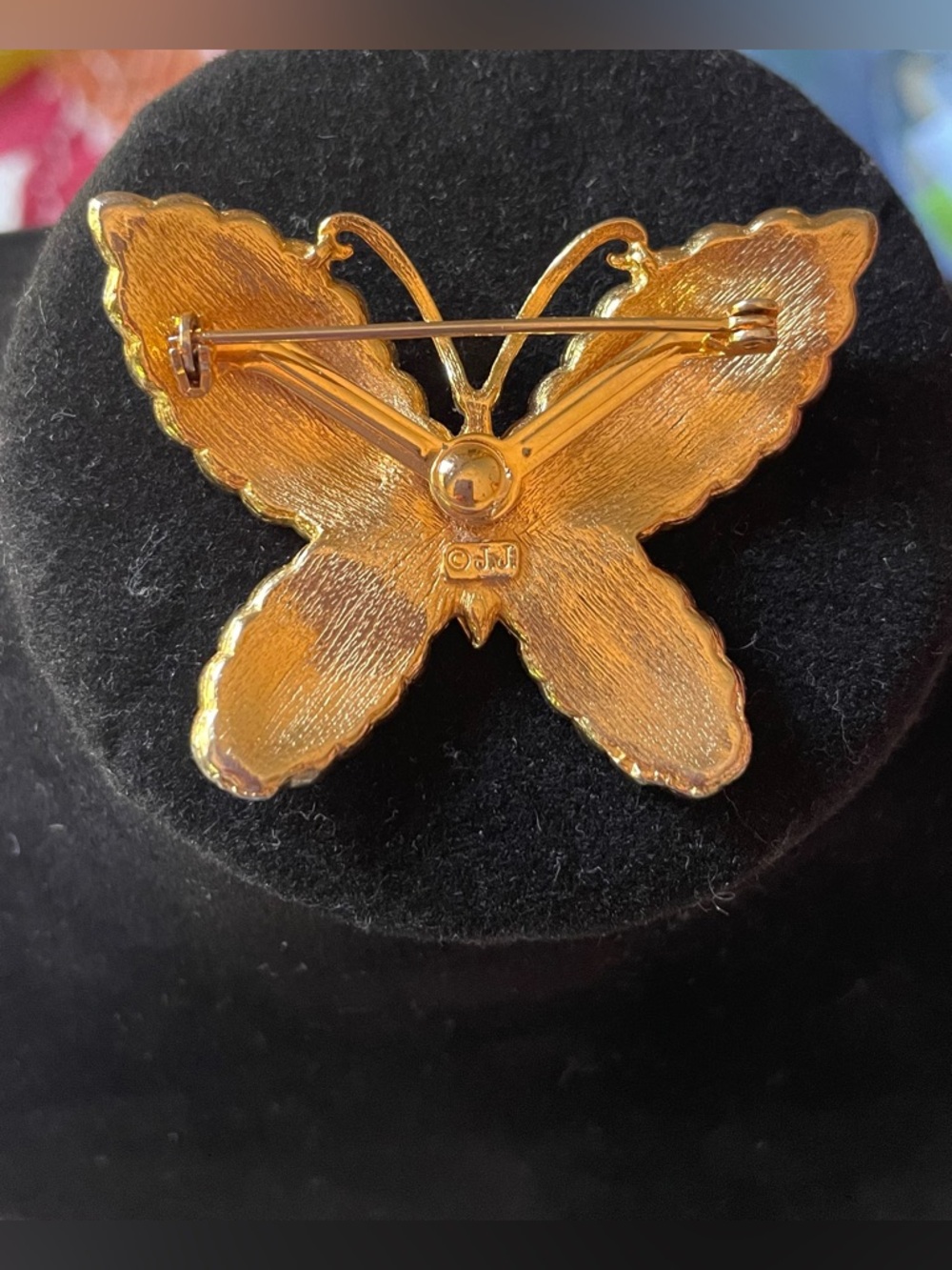 JJ Vintage Butterfly Brooch - Picture 3 of 3